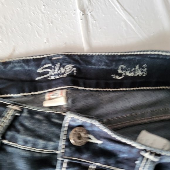 Silver Jeans Suki Capris  Denim, Size 29 - Picture 5 of 6